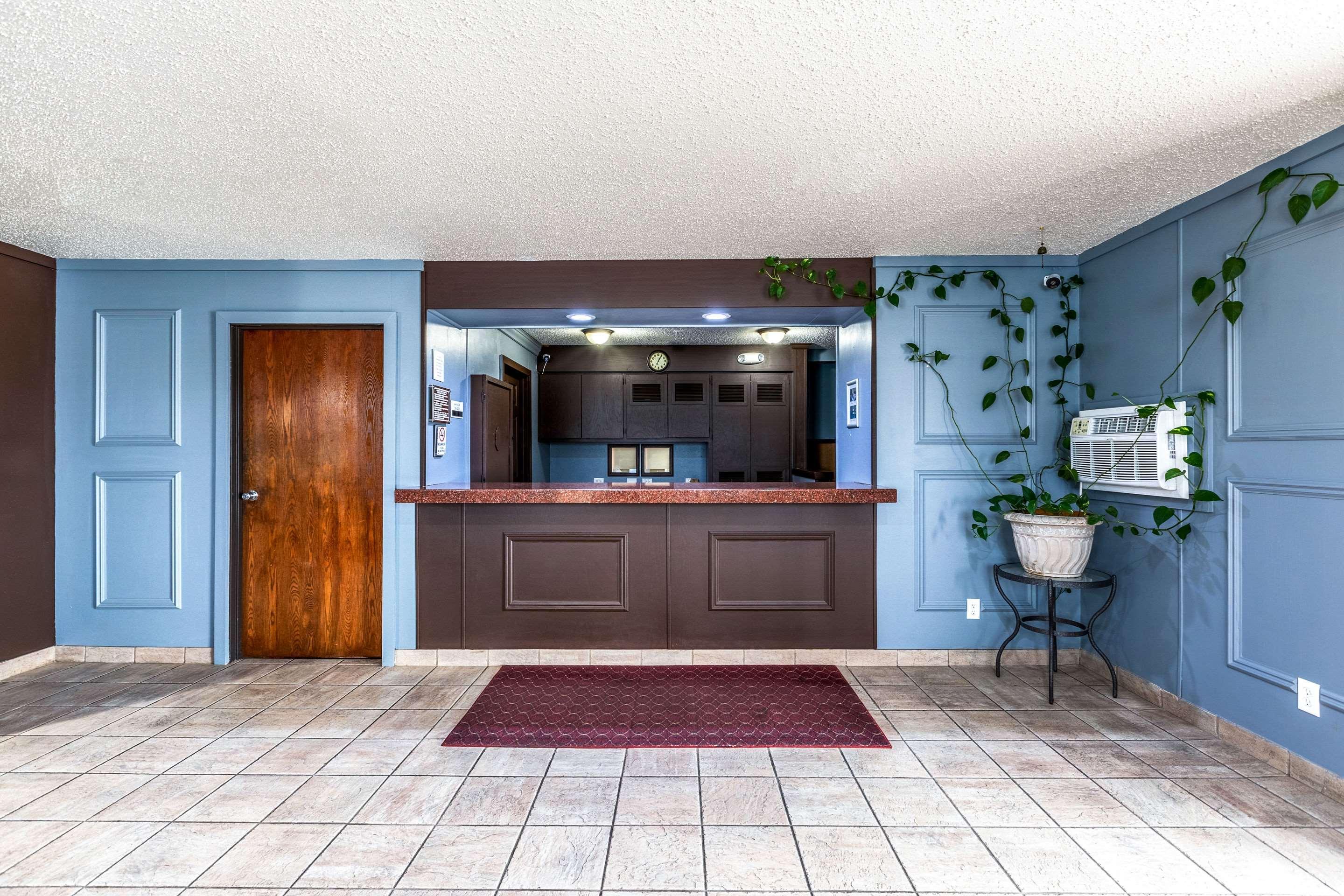 Econo Lodge Inn & Suites Auburn Екстериор снимка