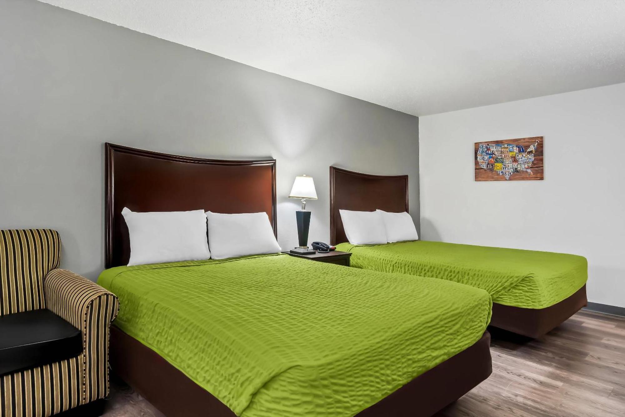 Econo Lodge Inn & Suites Auburn Екстериор снимка